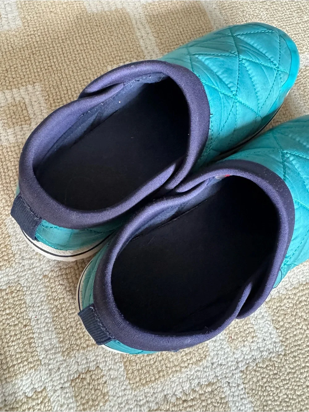 L.L.Bean Primaloft Quilted Slip On Camp Shoes Teal Kids Size 5